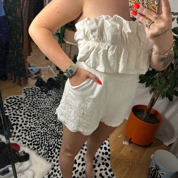 Princess Polly Ruffled Strapless Romper White - Picture 3 of 4